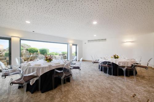 634380292 Farol Hotel