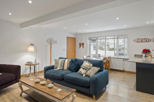 2 bedrooms, 3 beds