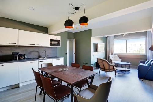 North Paris Suite - image 4