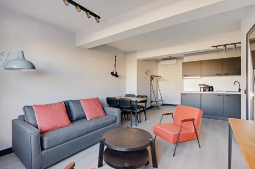 North Paris Suite - image 2