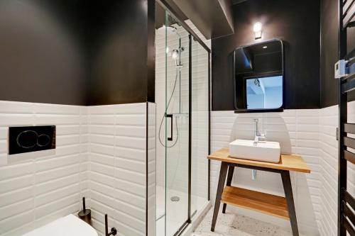 North Paris Suite - image 13