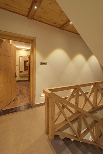 Lobby, Palpenzy Bespoke Stay, Srinagar in Srinagar