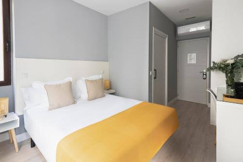 8Rooms Madrid - image 10