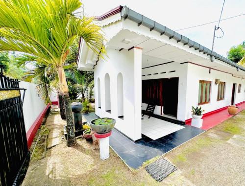One-Bedroom House image 7