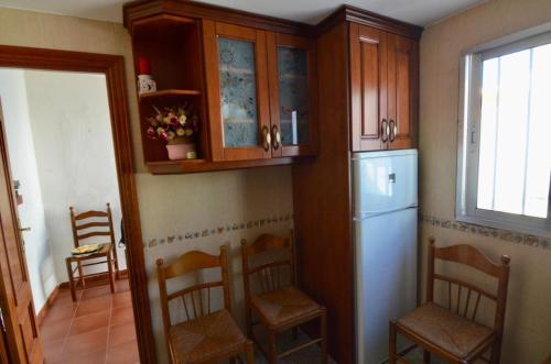 Kitchen, Villa de hermanos in Urueña