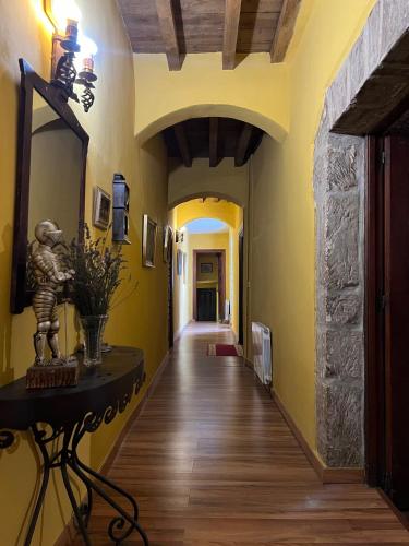 Iekārtas, Palacio de los Alvarado en Las Merindades in El Ribero - Merindad De Montija