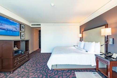 Hotel Lucerna Culiacan - Tap to explore photos