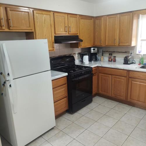 Cosy Bedroom 12mins to Airport Prudential NJIT UMDJ Penn Station - Roseland, NJ