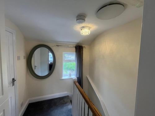 Narrowboat Cottage in ซานบาช