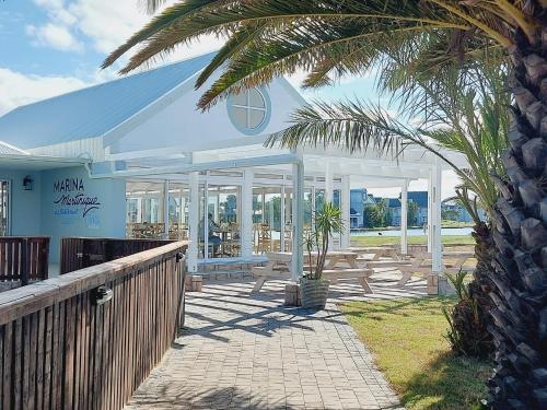 Restaurant, Marina View Guest House in Aston Bay