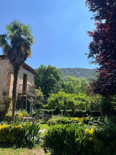 Palacio de los Alvarado en Las Merindades in El Ribero - Merindad De Montija