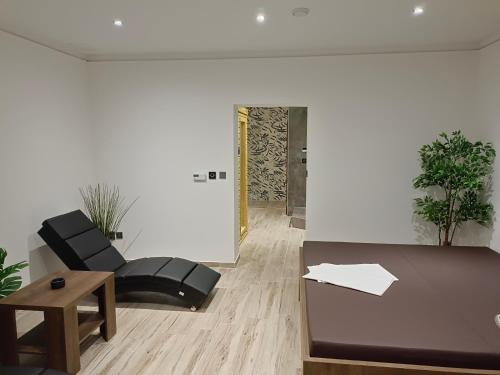 Penzion a wellness - JILAN, Náves Svobody 39, Olomouc (Penzion a wellness - JILAN, Naves Svobody 39, Olomouc) in โฮลิเซ
