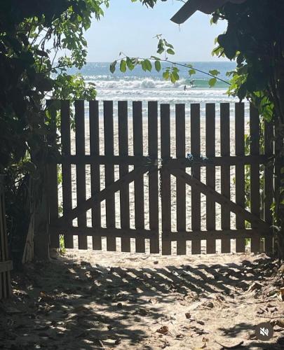 Recanto Manezinho Pé na Areia Casa #5 Praia Matadeiro — other in Praia do Matadeiro, Florianópolis Brazil, 88000000