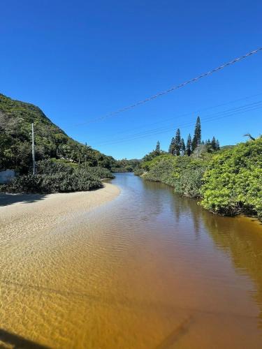 مناطق جذب قريبة, Recanto Manezinho Pé na Areia Casa #5 Praia Matadeiro (Recanto Manezinho Pe na Areia Casa #5 Praia Matadeiro) in Armacao