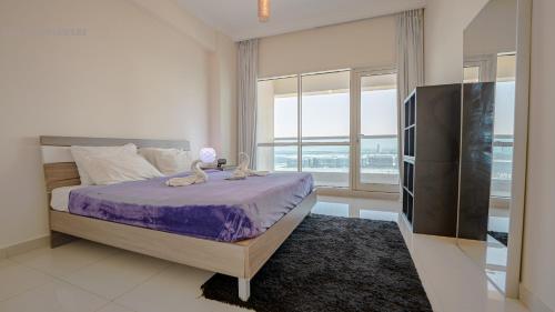 April OFFER Huge 1BKH 4people & high floor, Dubai (foto 9)