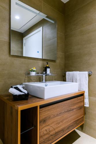 Mercury Tower Seafront Level 24 Apart Hotel-Style Mercury Tower Seafront Level 24 Apart Hotel-Style