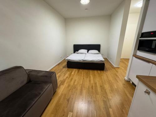 Berlin Apartment Genthiner 3, Берлин (фото 9)