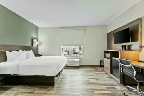 Quality Inn & Suites Columbia Harbison - image 3