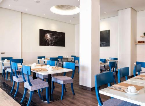 Tryp Leon Hotel - image 8
