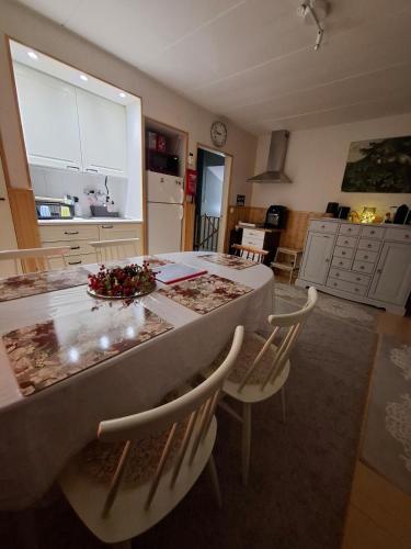 Kitchen, Homestay Onnela upstairs apartment Rovaniemi in Tapio