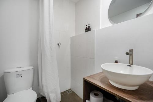 NOWA Arya PH - Huge Hot Tub & AC Steps from Lleras Park, Medellín (fotografie 2)