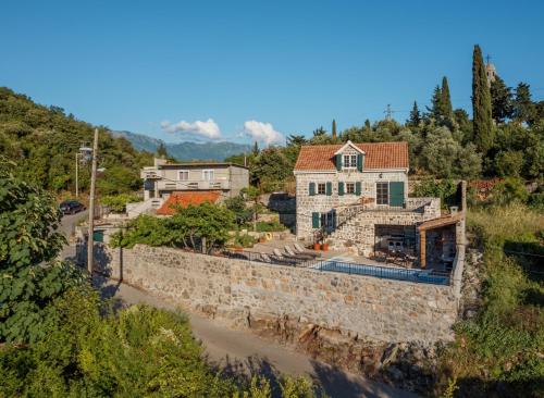 A szálláshely kívülről, Villa Liberta in Tivat