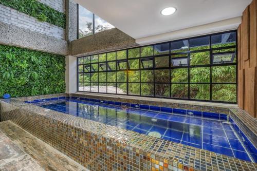 Huge PH | Indoor Pool & Jacuzzi, Lleras Park