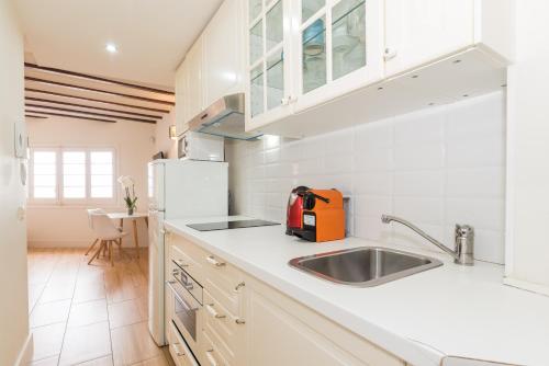 Apartamentos Mayor by Habama Group 3