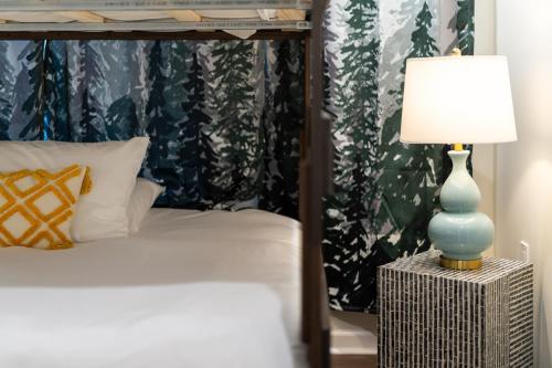 Mountain Views, GameRoom, HotTub MiniGolf, FirePit