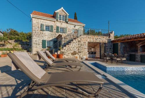 A szálláshely kívülről, Villa Liberta in Tivat
