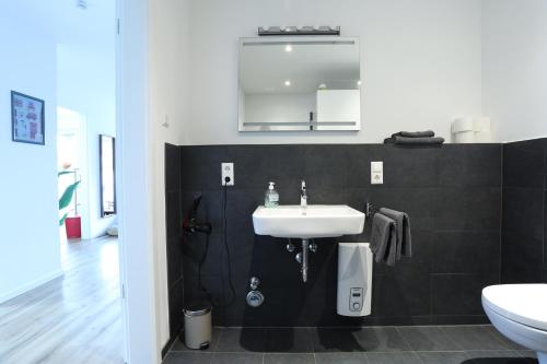 Apartment "London" in Erftstadt - 3 Zimmer & 63qm - nahe Köln, Messe, Phantasialand & Bonn - Familienurlaub oder Business Trip Apartment "London" in Erftstadt - 3 Zimmer & 63qm - nahe Köln, Messe, Phantasialand & Bonn - Familienurlaub oder Business Trip