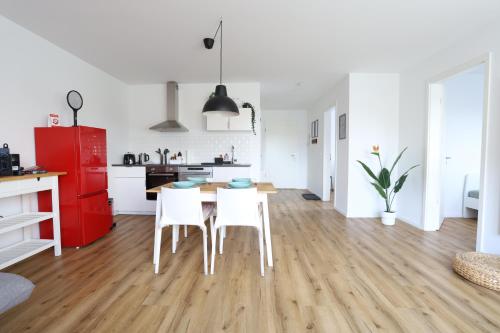 Apartment "London" in Erftstadt - 3 Zimmer & 63qm - nahe Köln, Messe, Phantasialand & Bonn - Familienurlaub oder Business Trip Apartment "London" in Erftstadt - 3 Zimmer & 63qm - nahe Köln, Messe, Phantasialand & Bonn - Familienurlaub oder Business Trip