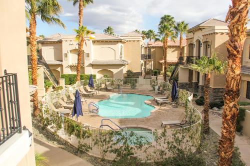 Newly Available For Short Stays! Sleeps 4 in La Quinta