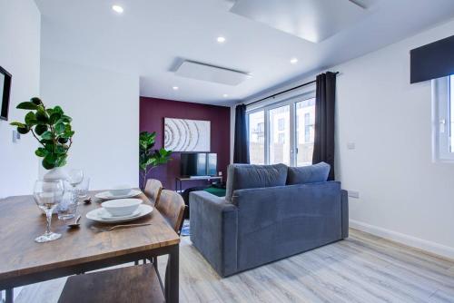 2bed 2bath In - Next To Station For 6 Free Parking, Ashford (foto 5)