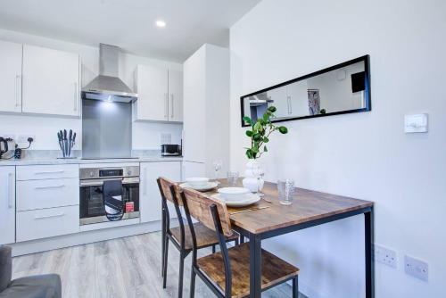 2bed 2bath In - Next To Station For 6 Free Parking, Ashford (foto 8)