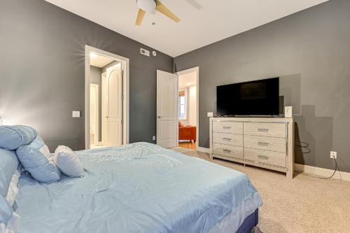 Heart of Dtwn Omaha Historical Apt with Perks Heart of Dtwn Omaha Historical Apt with Perks