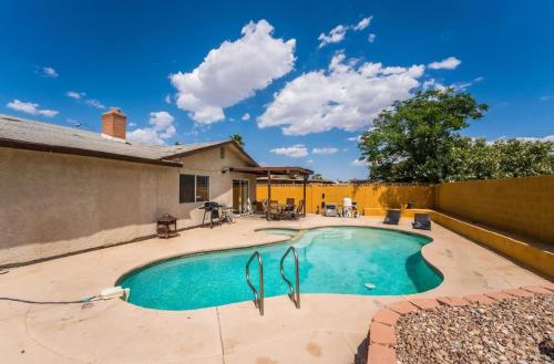 Vegas Elegance Fun and cozy Escape All you need, Las Vegas (photo 2)