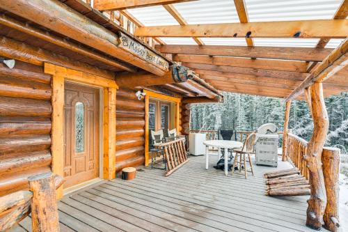 3 Mi to Kenai River Secluded Sterling Cabin!