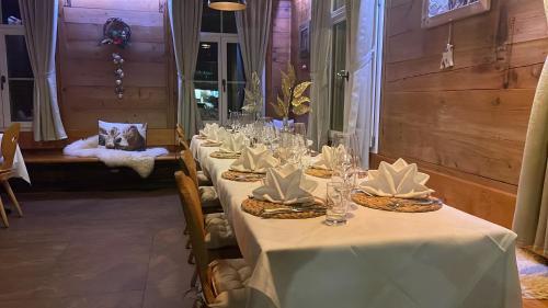 Restaurante, Hotel Jägerstübli Grindelwald (Hotel Jagerstubli Grindelwald) in Grindelwald Suburbs