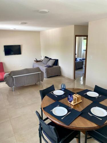 One-Bedroom Apartment image 2