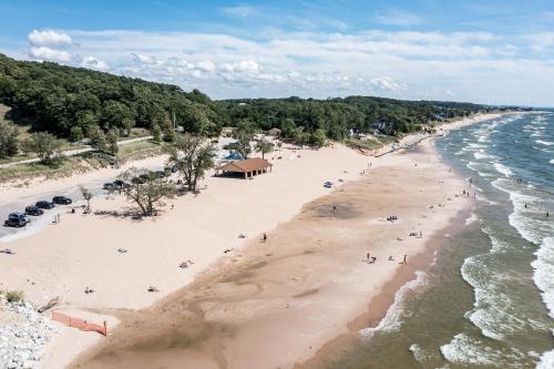 North Shore Private Beach Frontage in Ferrysburg