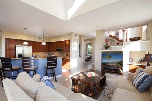 E1 Waikoloa Beach Villas thumb 4