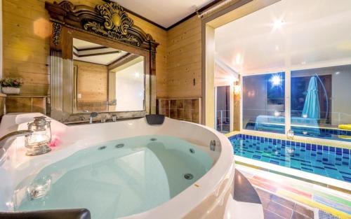 가평 아쿠아밸리 풀빌라 (Gapyeong Aqua Valley Poolvilla) in 가평