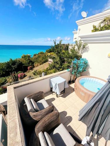 Alrededores, Sunset View in Grand Case