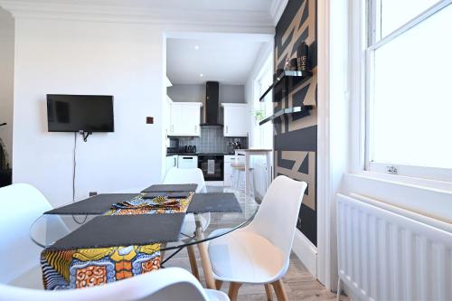 60C Lewisham Way SE14 6NY London Umodzi House - image 12