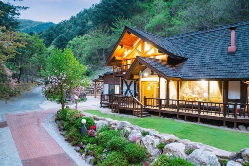 Yangpyeong Sweet Tree Spa Pension in Danwol-myeon