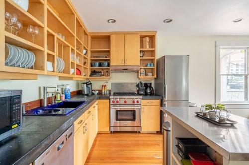 The Slabtown Loft - Local Coffee Shops, Eateries, Walkable