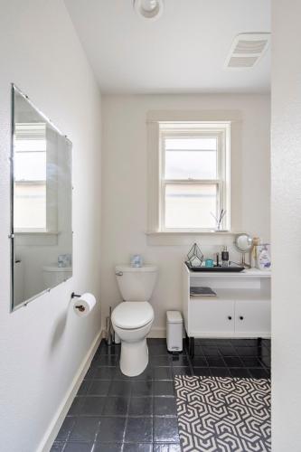 The Slabtown Loft - Local Coffee Shops, Eateries, Walkable