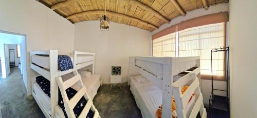 La Cabaña de Acapulco (La Cabana de Acapulco) in Bocapán