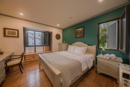 1 queen bed